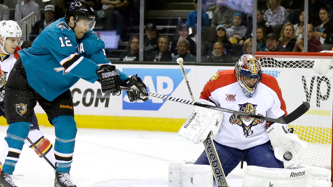 Luongo stops 52 shots as Panthers snap Sharks' winning streak